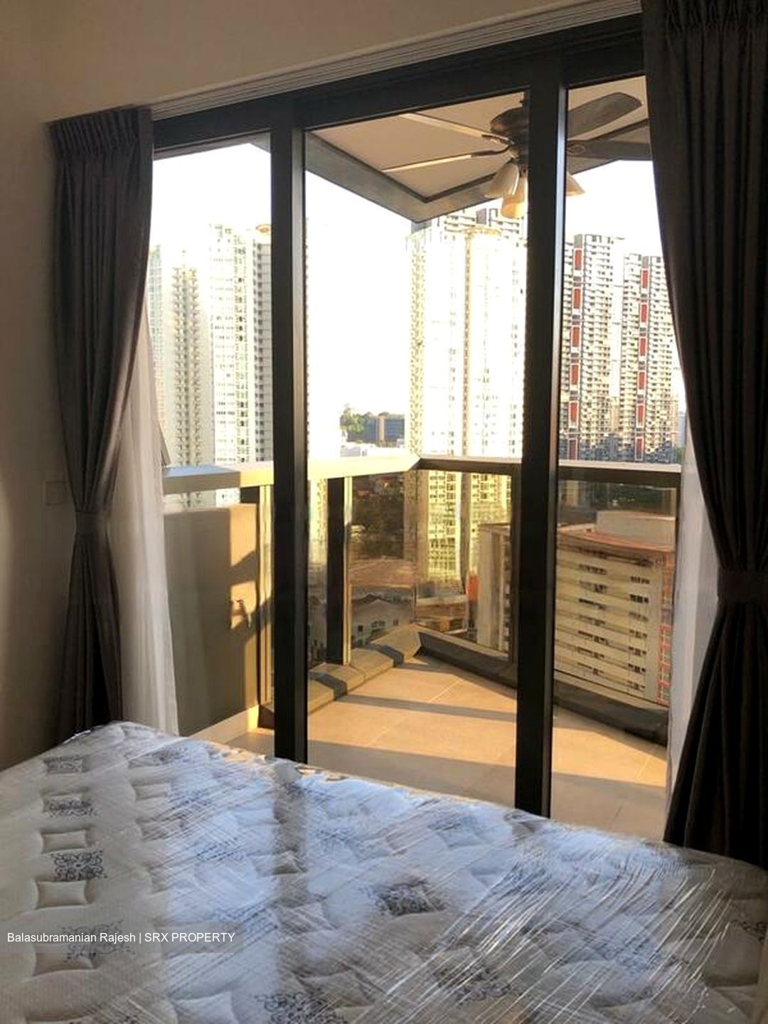 Commonwealth Towers (D3), Condominium #460301561